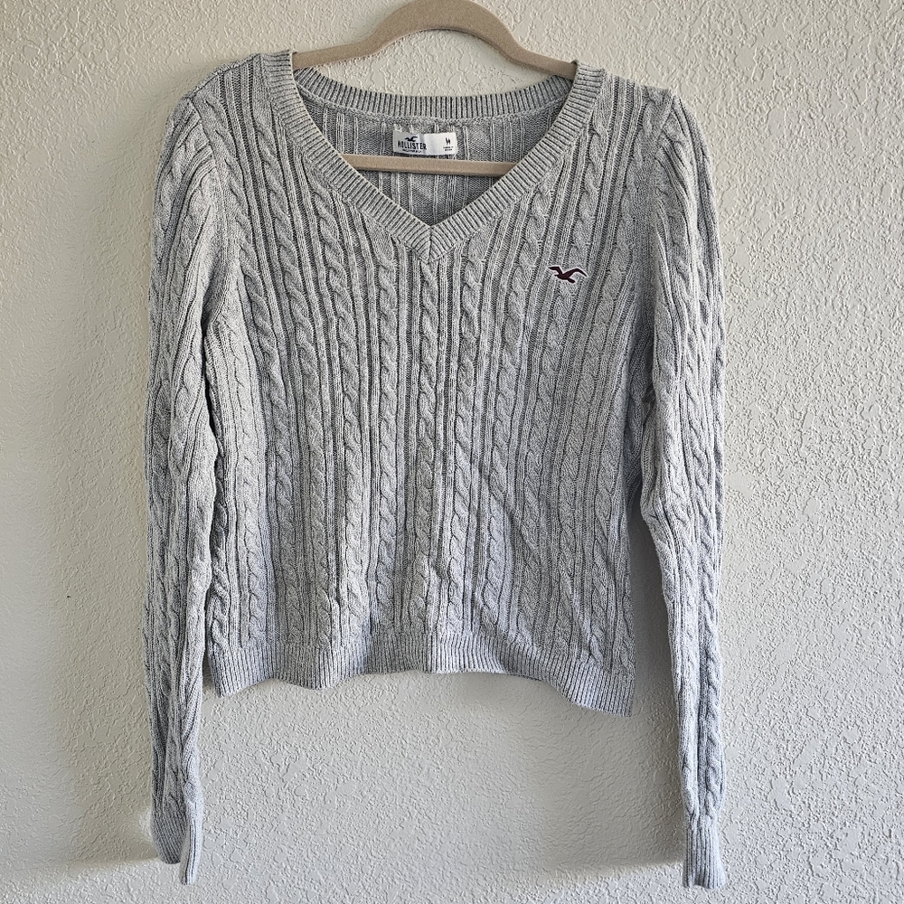 Hollister Gray Cable Knit Sweater